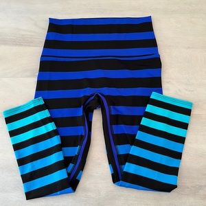 K-Deer capri leggings size small